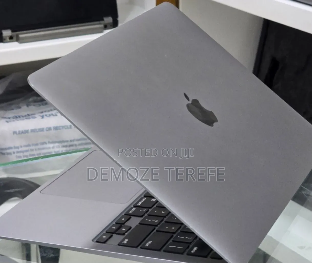 New Laptop Apple MacBook Air 2020 M1 8GB Apple M1 SSD 256GB
