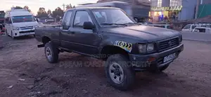 Toyota Hilux 1995 Black