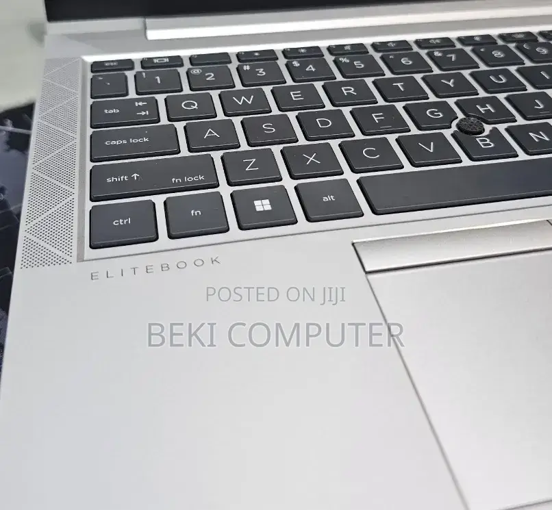 New Laptop HP EliteBook 845 G8 16GB AMD Ryzen 5 SSD 512GB