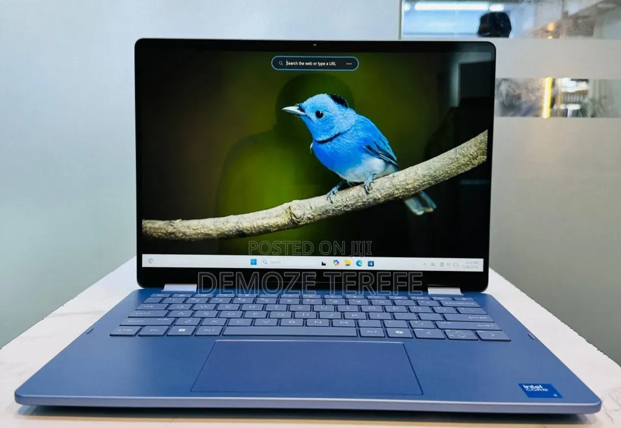 New Laptop HP OmniBook 5 Flip 16GB Intel Core 5 SSD 512GB