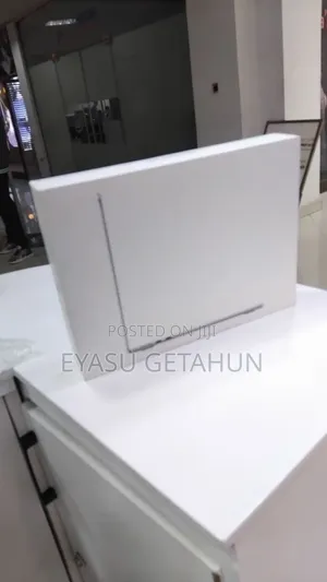 New Laptop Apple MacBook Air 2026 M5 16GB Apple M5 SSD 512GB