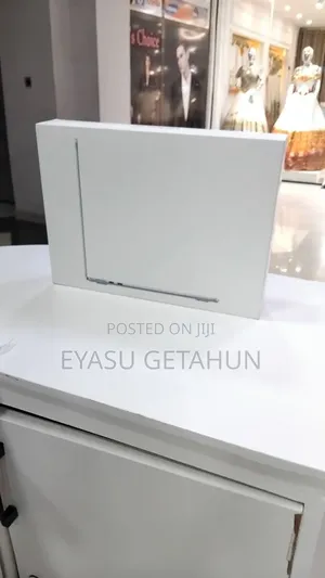 New Laptop Apple MacBook Air 2026 M5 16GB Apple M5 SSD 512GB