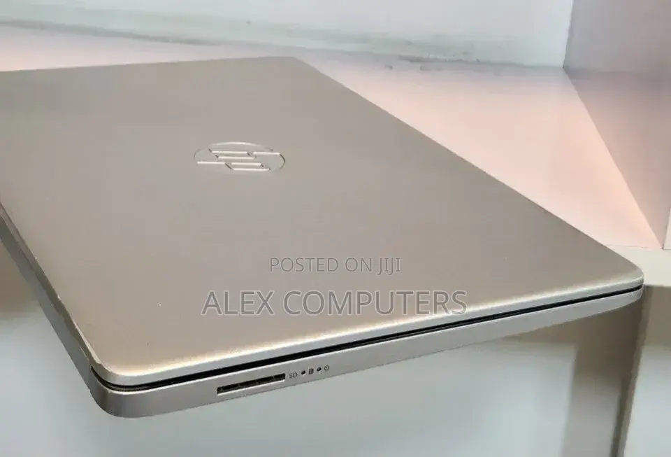New Laptop HP Stream Notebook 4GB Intel Core 3 SSD 256GB