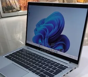 New Laptop HP EliteBook 830 G8 16GB Intel Core i5 SSD 512GB