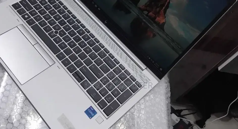 New Laptop HP EliteBook 850 G8 16GB Intel Core i5 SSD 512GB