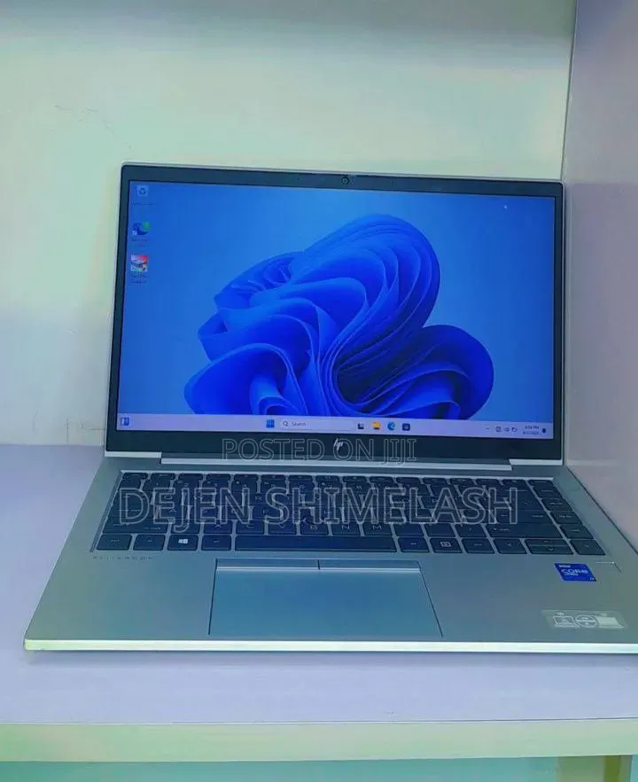 New Laptop HP EliteBook 840 G8 16GB Intel Core i5 SSD 512GB
