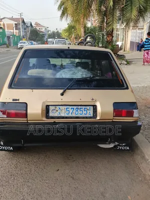 Toyota Corolla 1984 Gold
