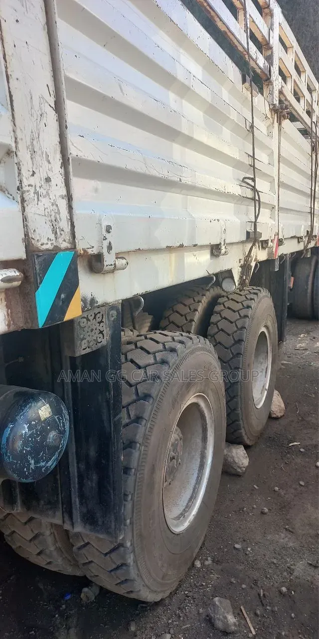 Iveco Balatoli. Kena Tesabi