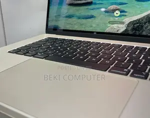 New Laptop Apple MacBook Air 2025 M4 16GB Apple M4 SSD 256GB