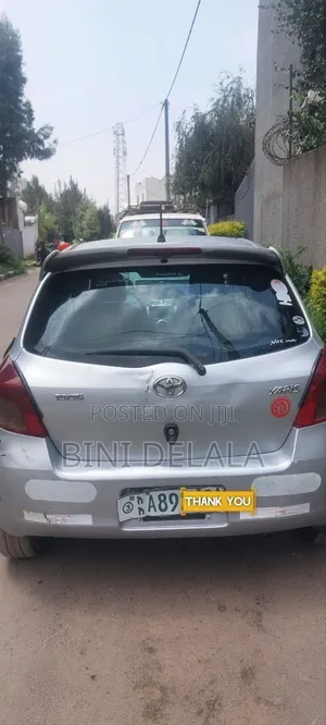 Toyota Yaris 1.0 2006 Silver