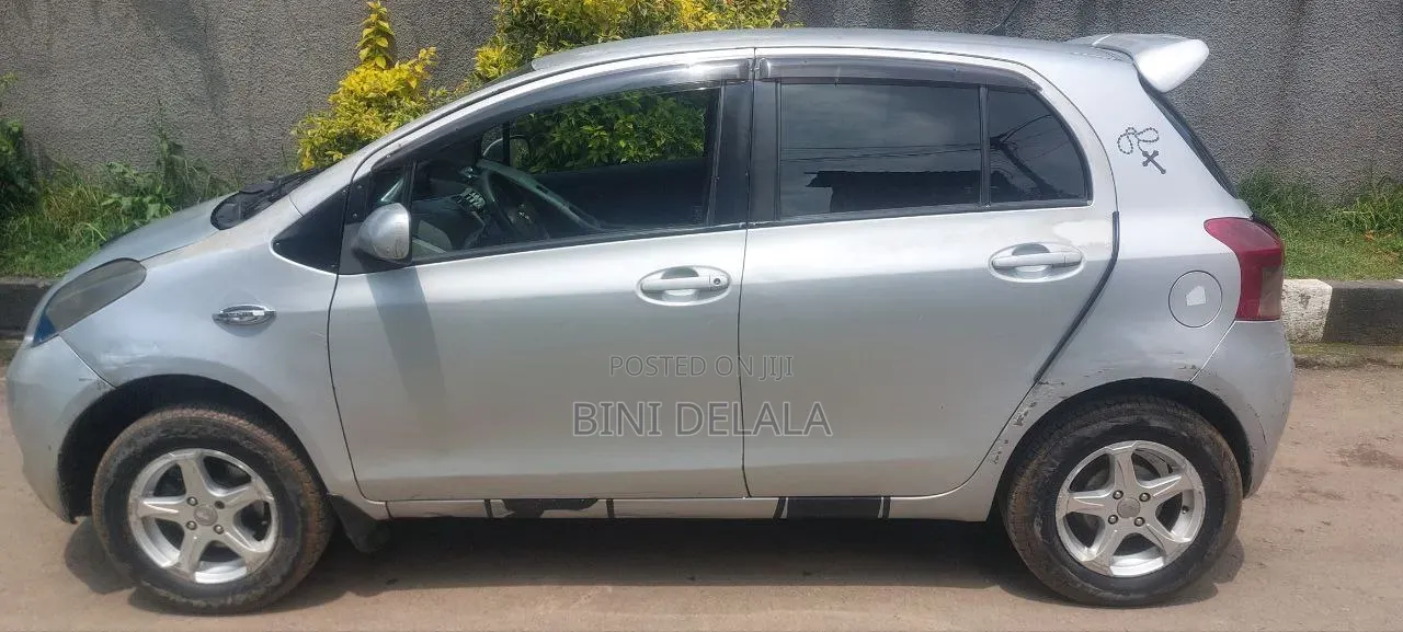 Toyota Yaris 1.0 2006 Silver