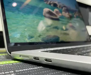 New Laptop Apple MacBook Air 2025 M4 24GB Apple M4 SSD 512GB