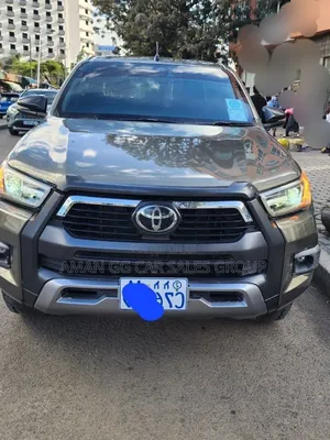 Toyota Hilux 2021 Gray