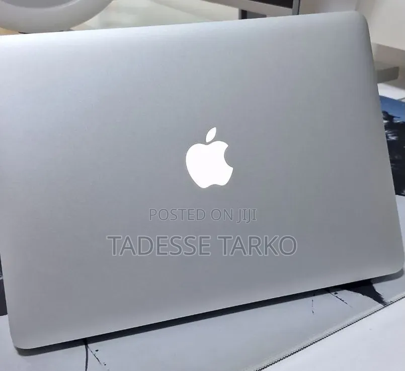 New Laptop Apple MacBook Air 2015 8GB Intel Core i5 SSD 256GB