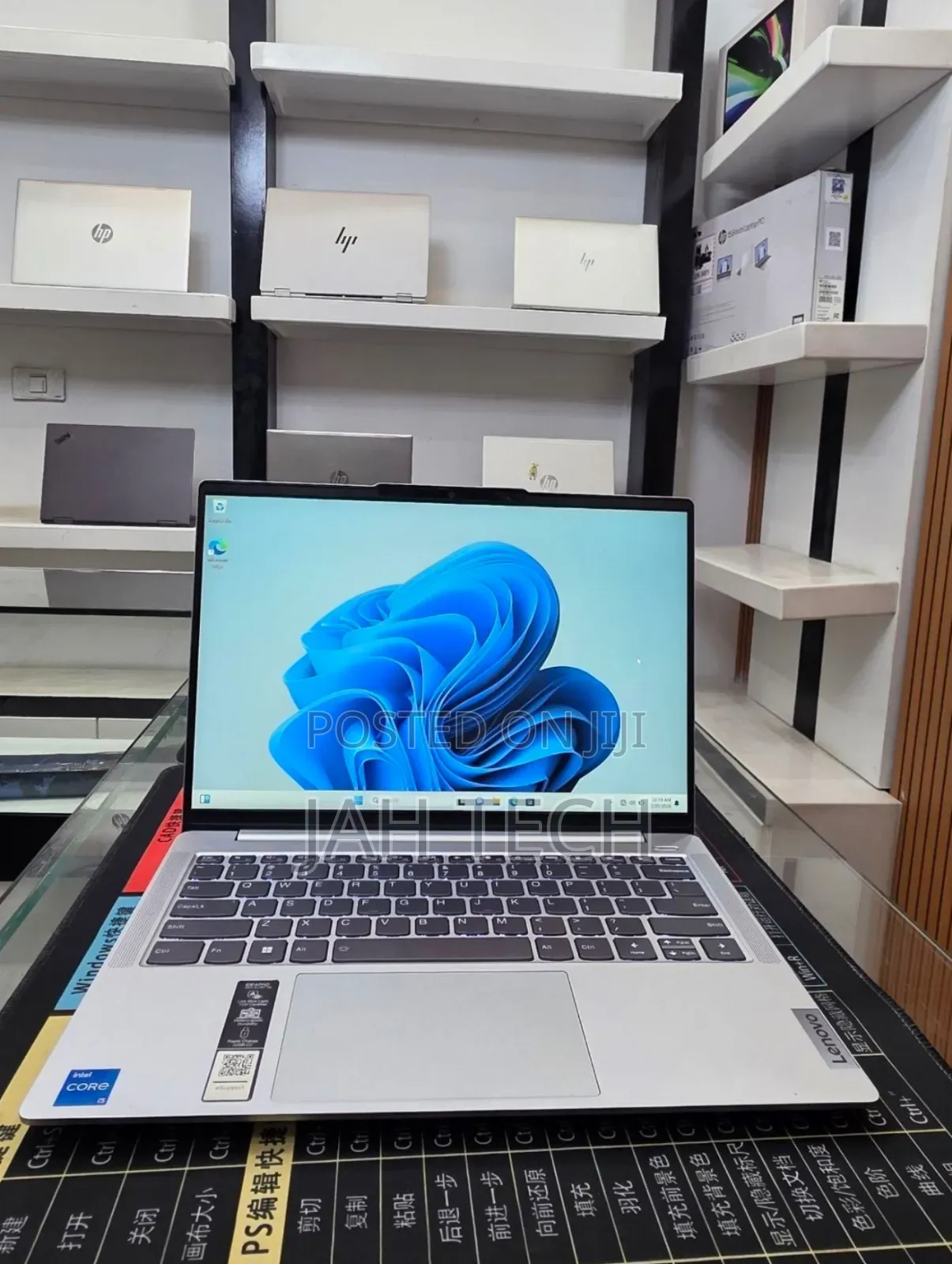 New Laptop Lenovo Ideapad 3 16GB Intel Core i7 SSD 512GB
