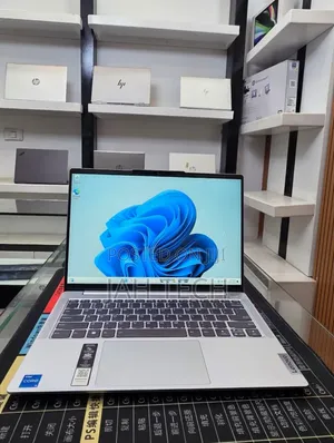 New Laptop Lenovo Ideapad 3 16GB Intel Core i7 SSD 512GB
