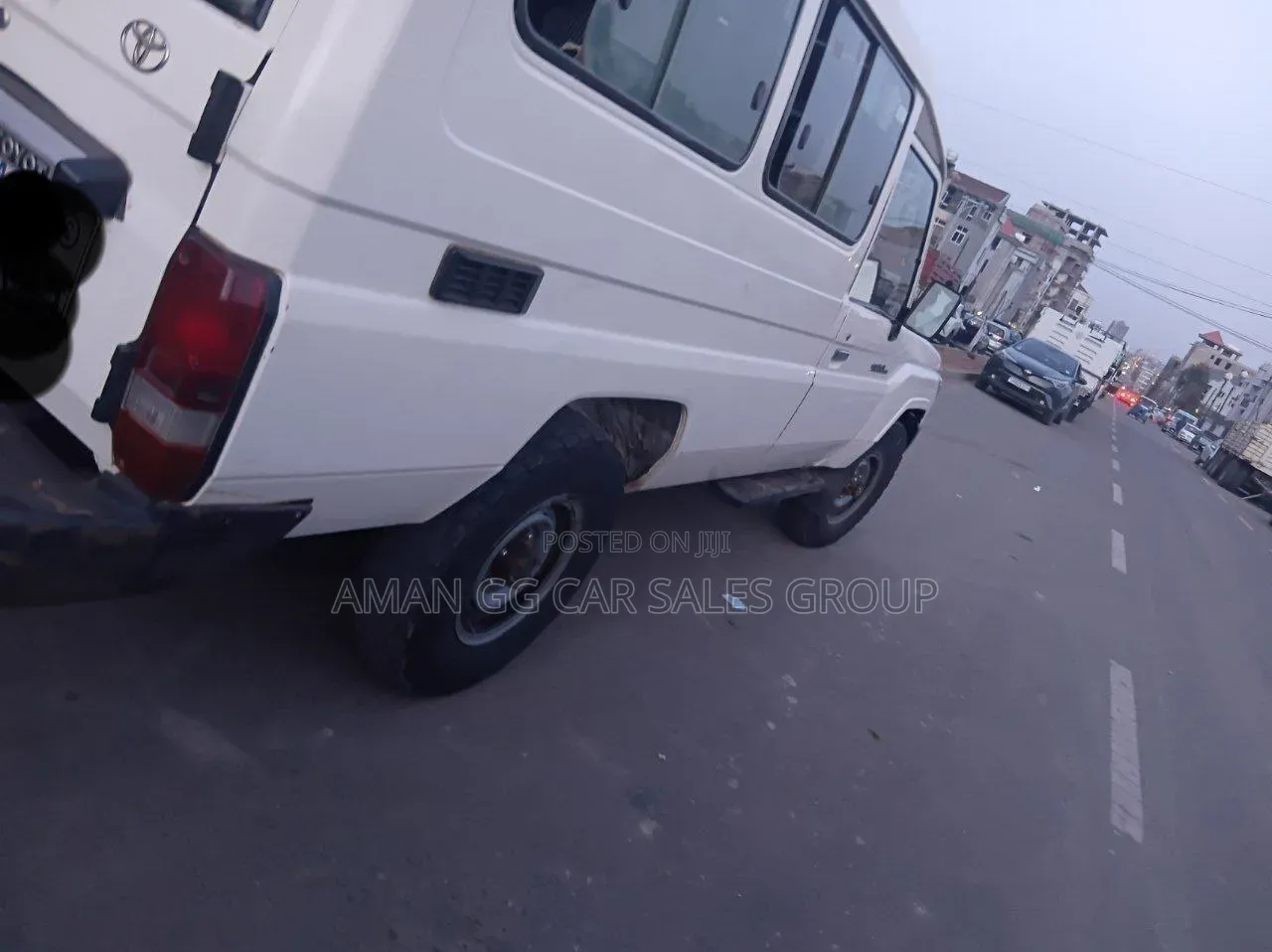 Toyota Land Cruiser 2017 White