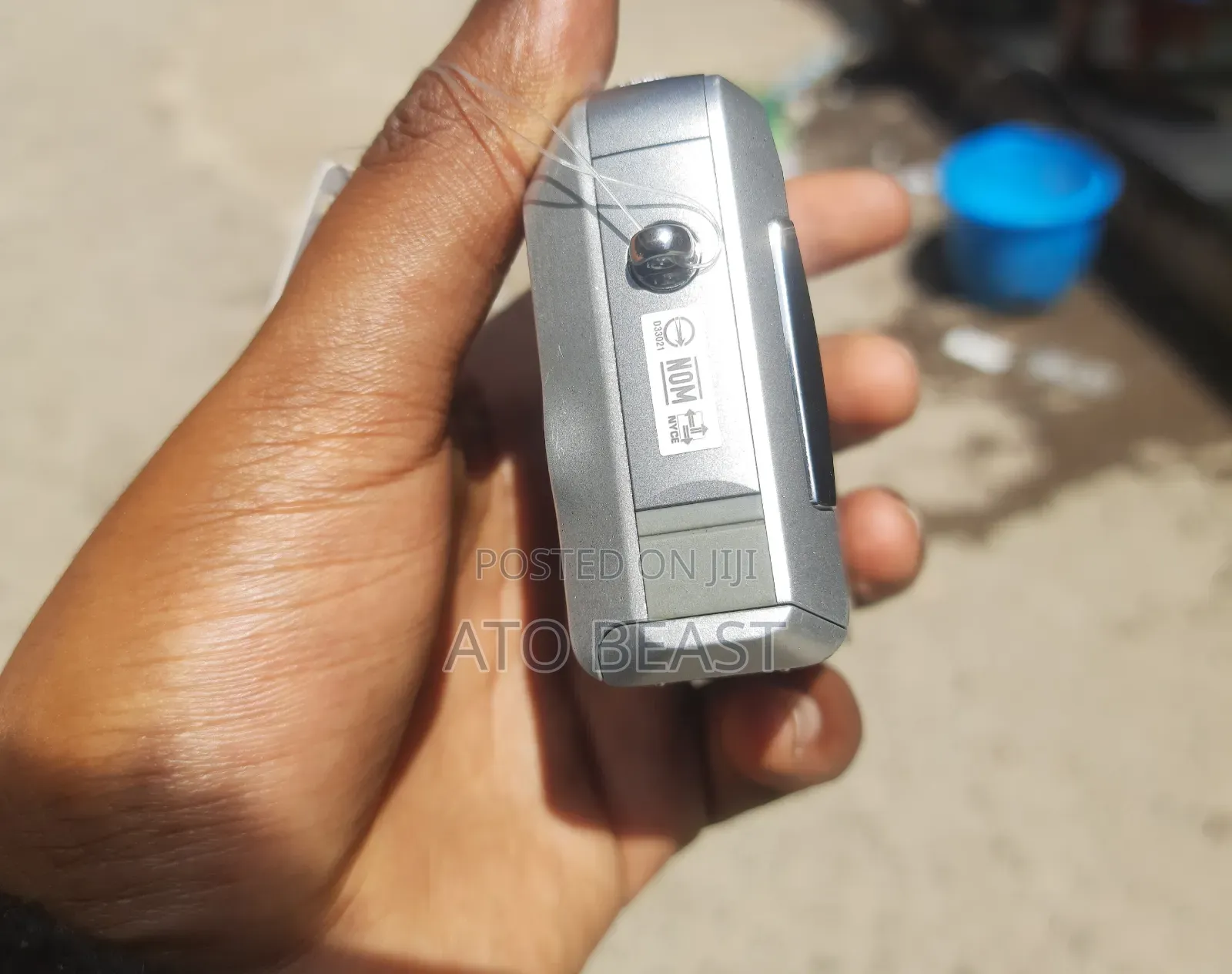Sony Cyber-Shot DSC-S730 Digital Camera. It Features a 7.2-Megapixel