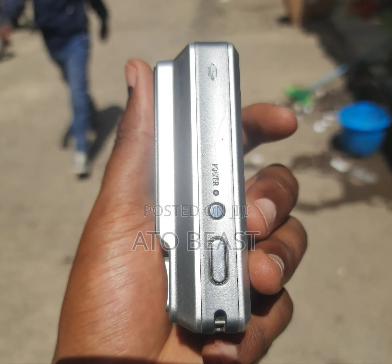 Sony Cyber-Shot DSC-S730 Digital Camera. It Features a 7.2-Megapixel