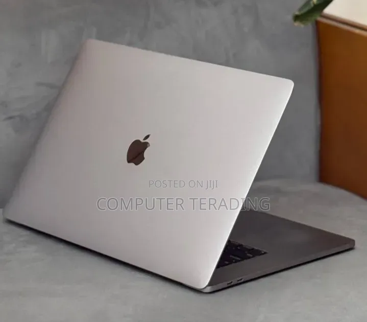 New Laptop Apple MacBook Pro 2019 32GB Intel Core i9 SSD 1T