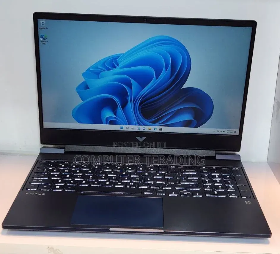 New Laptop HP Victus 15 24GB Intel Core i5 SSD 512GB