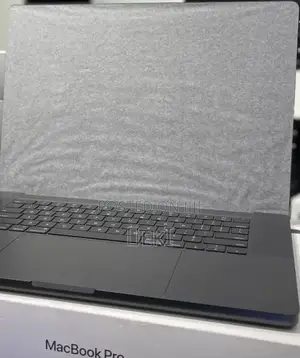New Laptop Apple MacBook Pro 2023 M3 36GB Apple M3 Max SSD 1T