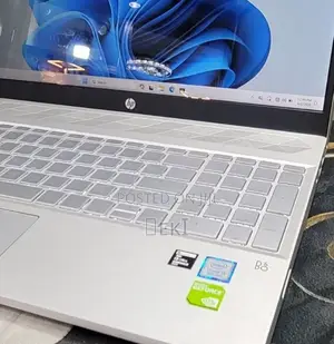 New Laptop HP Pavilion 11 8GB Intel Core i5 SSD 512GB