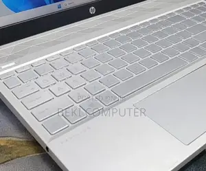 New Laptop HP Pavilion 11 8GB Intel Core i5 SSD 512GB