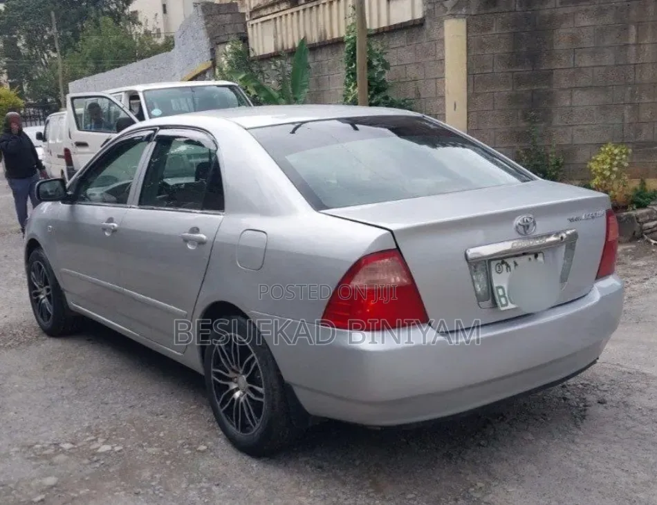Toyota Corolla 2004 Silver