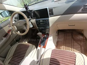Toyota Corolla 2004 Gold