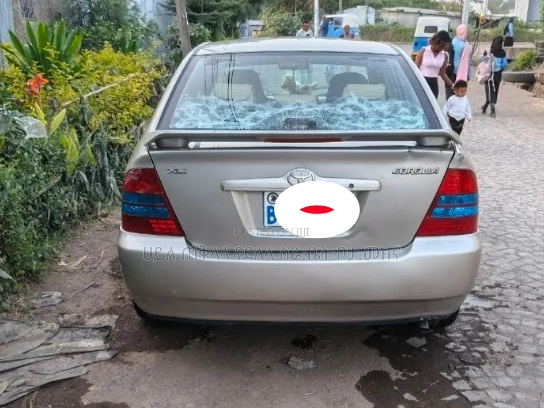 Toyota Corolla 2004 Gold