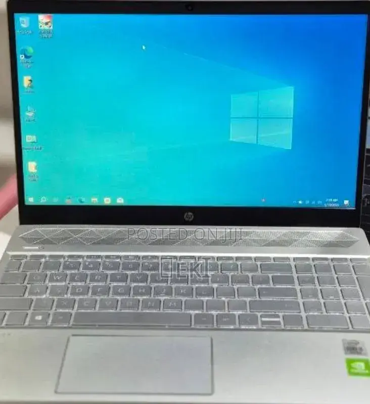 New Laptop HP Pavilion 15 8GB Intel Core i5 SSD 256GB