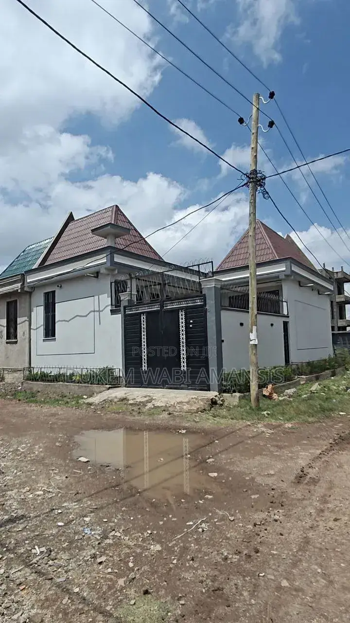 Furnished 8bdrm Villa in Dukem, East Shewa for sale