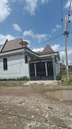 Furnished 8bdrm Villa in Dukem, East Shewa for sale