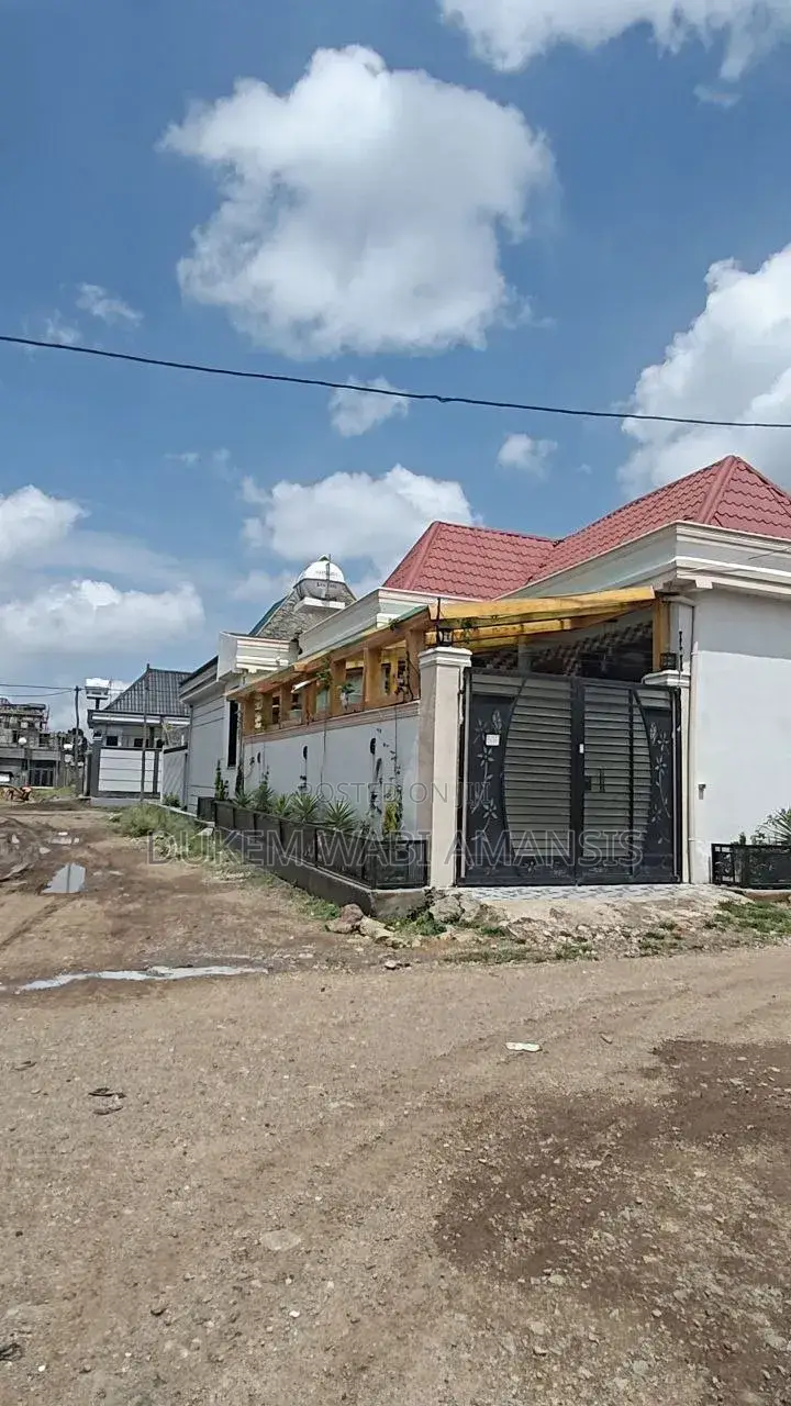 Furnished 8bdrm Villa in Bishoftudukem, East Shewa for sale
