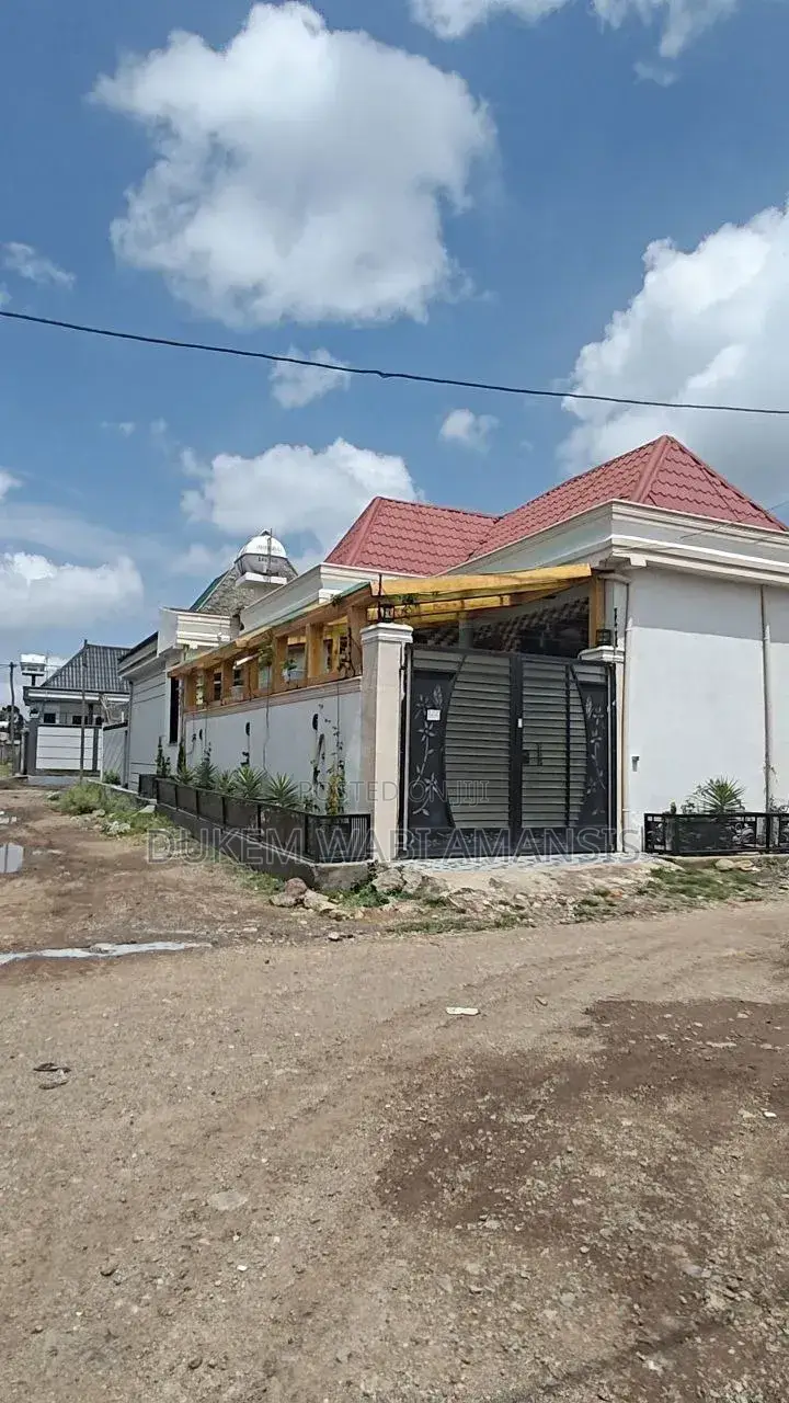Furnished 8bdrm Villa in Bishoftudukem, East Shewa for sale