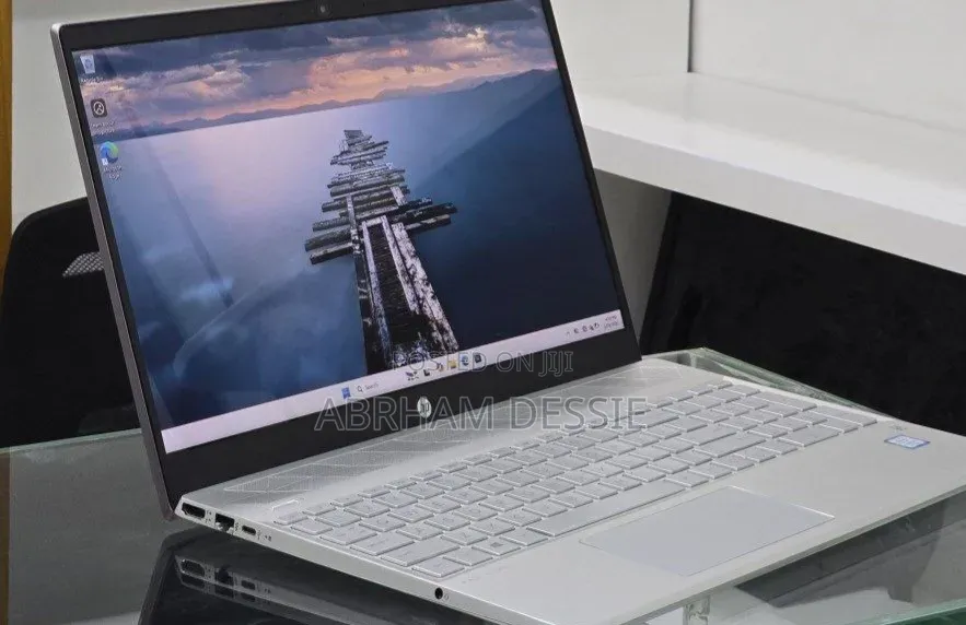 New Laptop HP 8GB Intel Core i7 SSD 256GB
