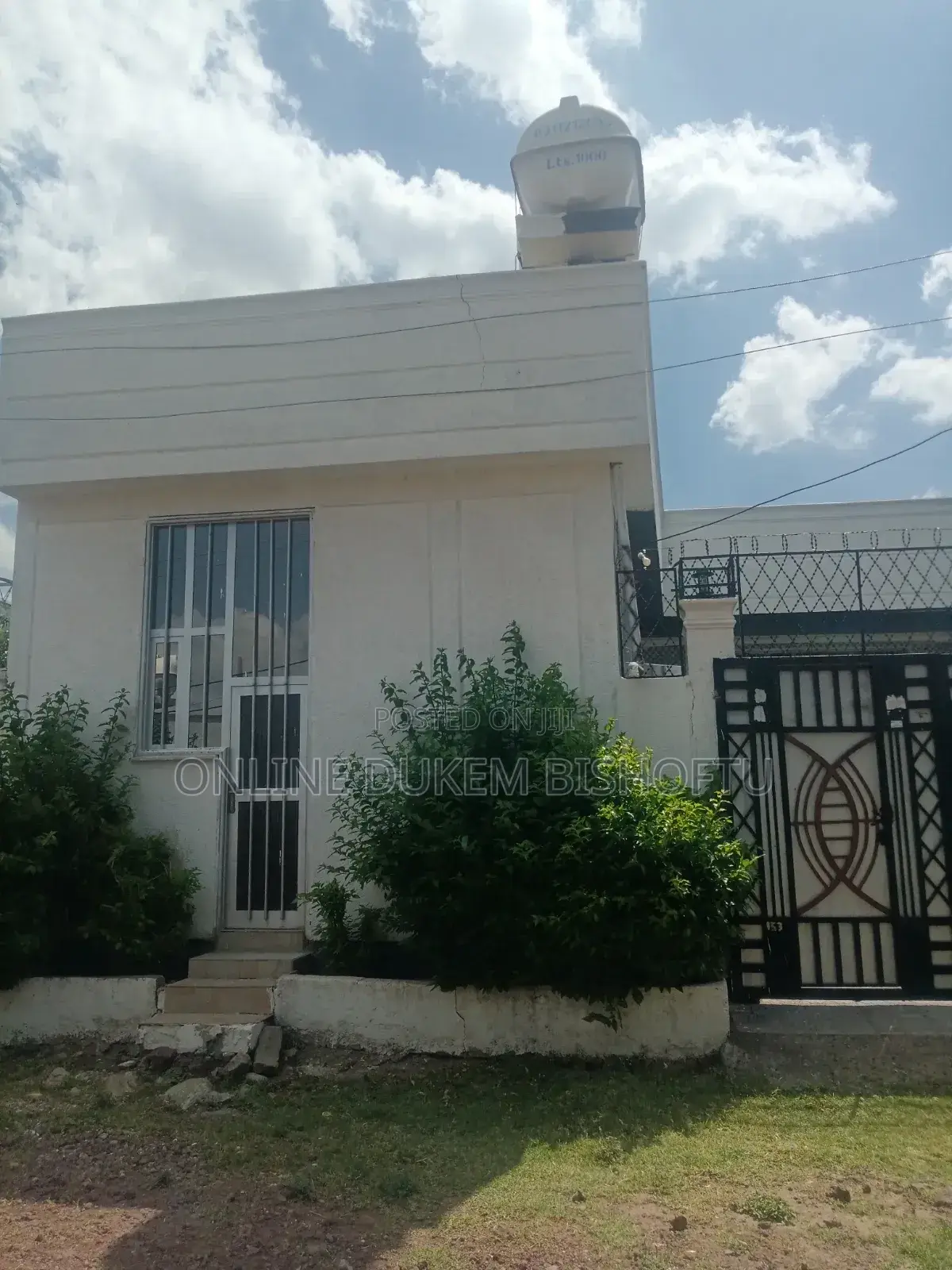 Furnished 7bdrm Villa in Dukem, East Shewa for sale