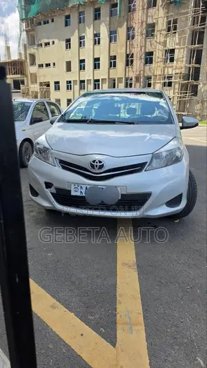 Toyota Yaris 2012
