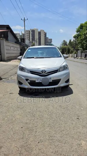 Toyota Yaris 2012
