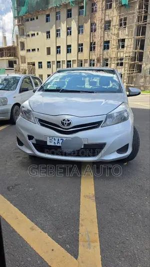 Toyota Yaris 2012