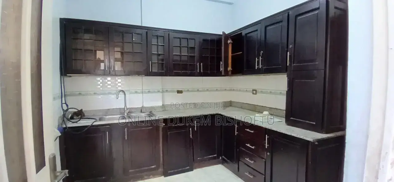 Furnished 12bdrm House in Dukem, East Shewa for sale