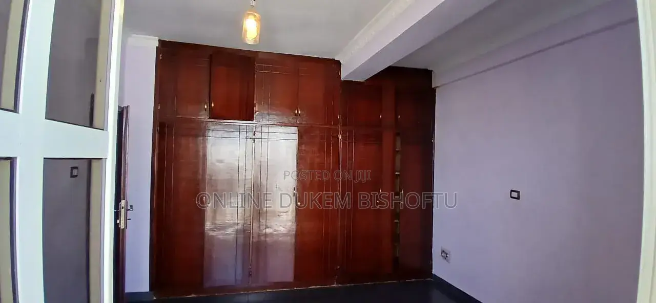 Furnished 12bdrm House in Dukem, East Shewa for sale