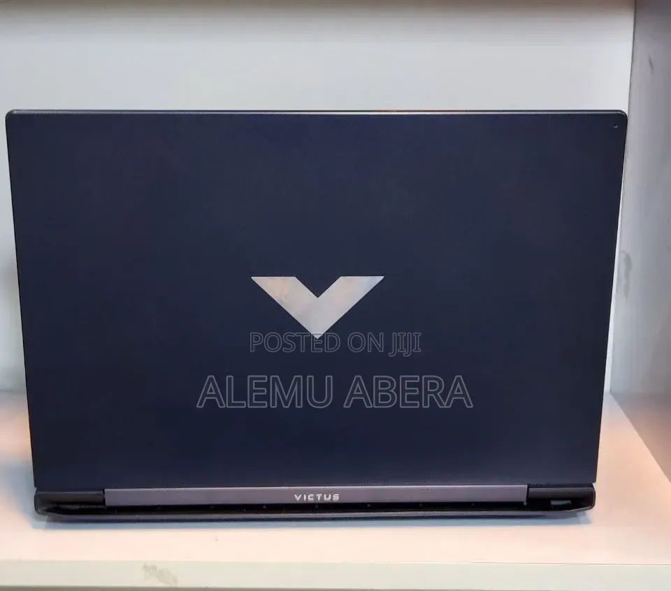 New Laptop HP Victus 15 24GB Intel Core i5 SSD 512GB