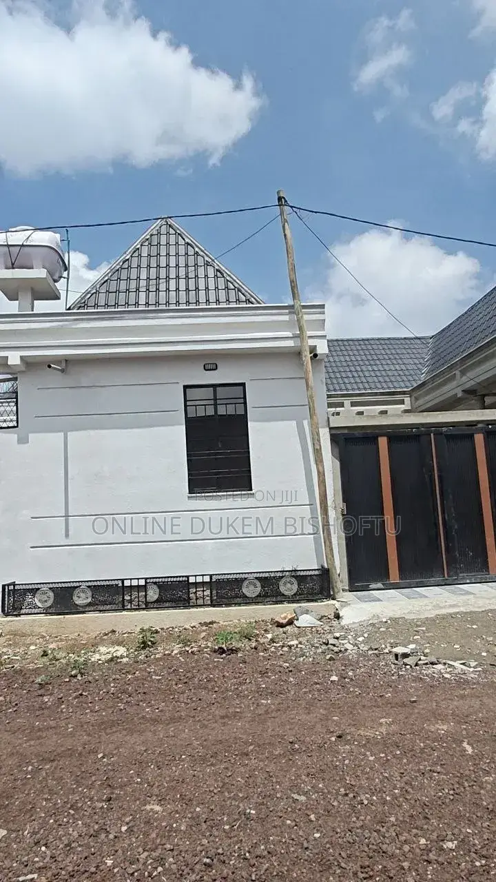Furnished 7bdrm Villa in Dukem Bishoftu, East Shewa for sale