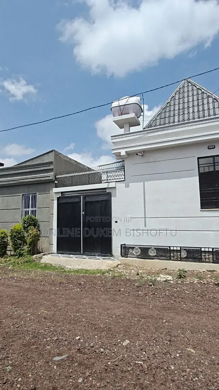 Furnished 7bdrm Villa in Dukem Bishoftu, East Shewa for sale