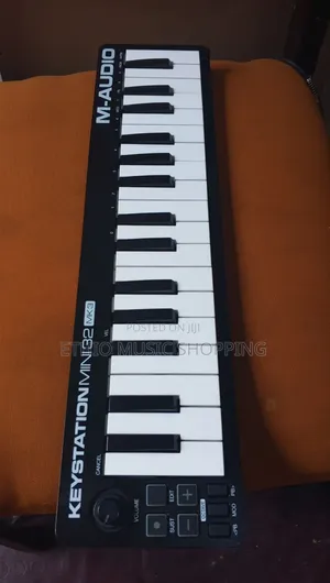 M Audio Midi Keyboard