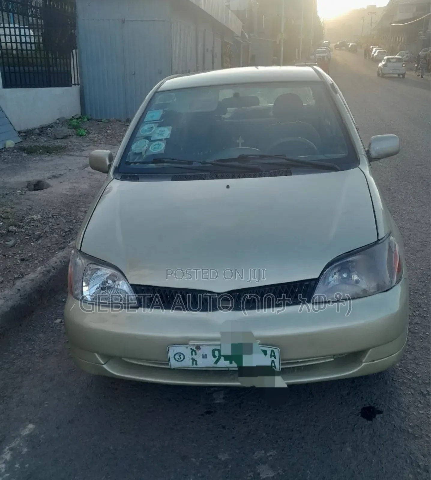 Toyota Platz 2000