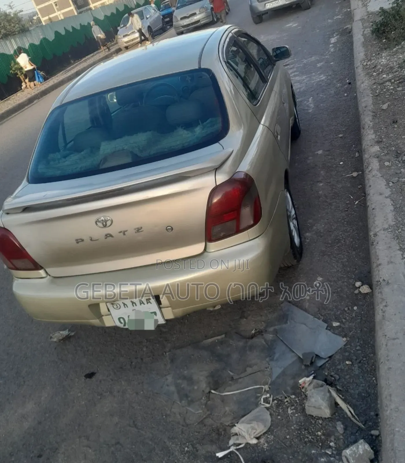 Toyota Platz 2000