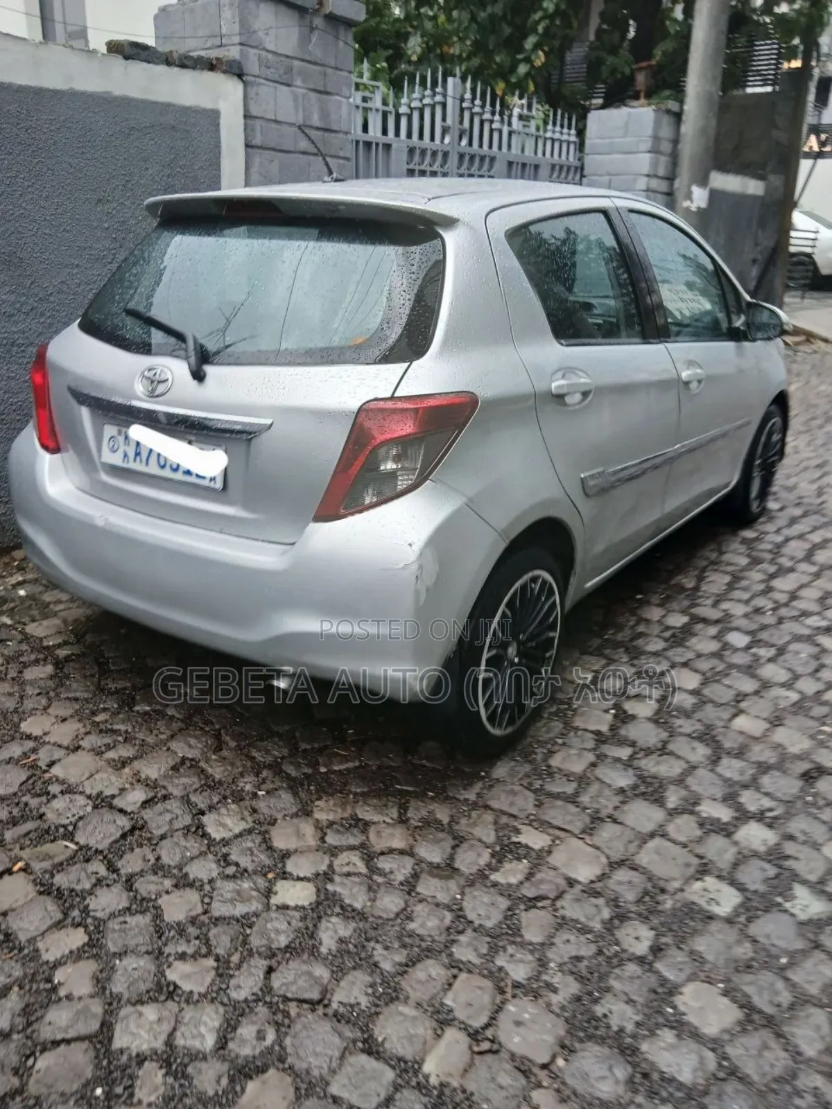 Toyota Yaris 2012